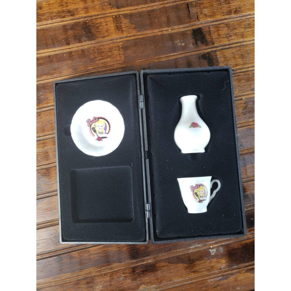 Chilton Barbie porcelain kids tea cup‎ set in case | vintage toy